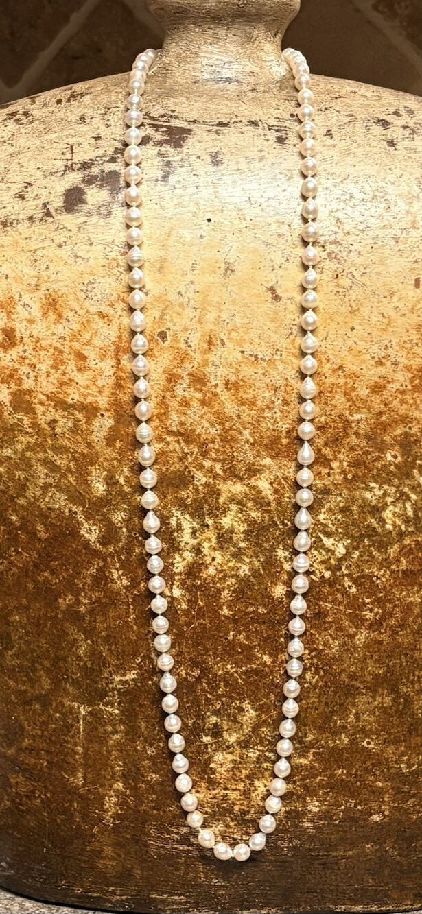 Strand of Freshwater Cultured Handknotted Pearls 34 inch w/ 14K Gold Clasp Vint.